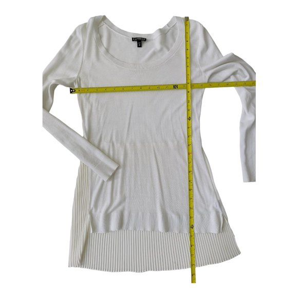 Express Women's White Comfortable and Chic Top Size XS - Picture 3 of 6